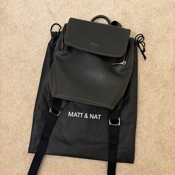 NWOT Matt & Nat Fabi Mini Vegan Backpack - Picture 12 of 12